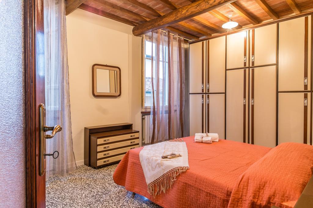 Villa Zibaldone, Vivi Il Giardino In Citta! Lucca Exteriör bild